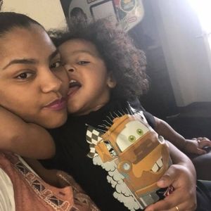 Meet your Posher, Cynthia